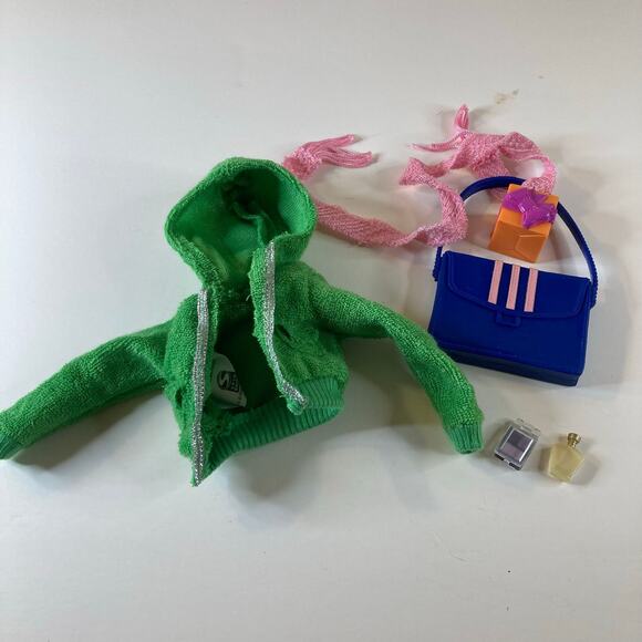 Spin Master 12" LIV Doll Wave One Katie (2010) Articulated Complete EUC - Picture 3 of 6